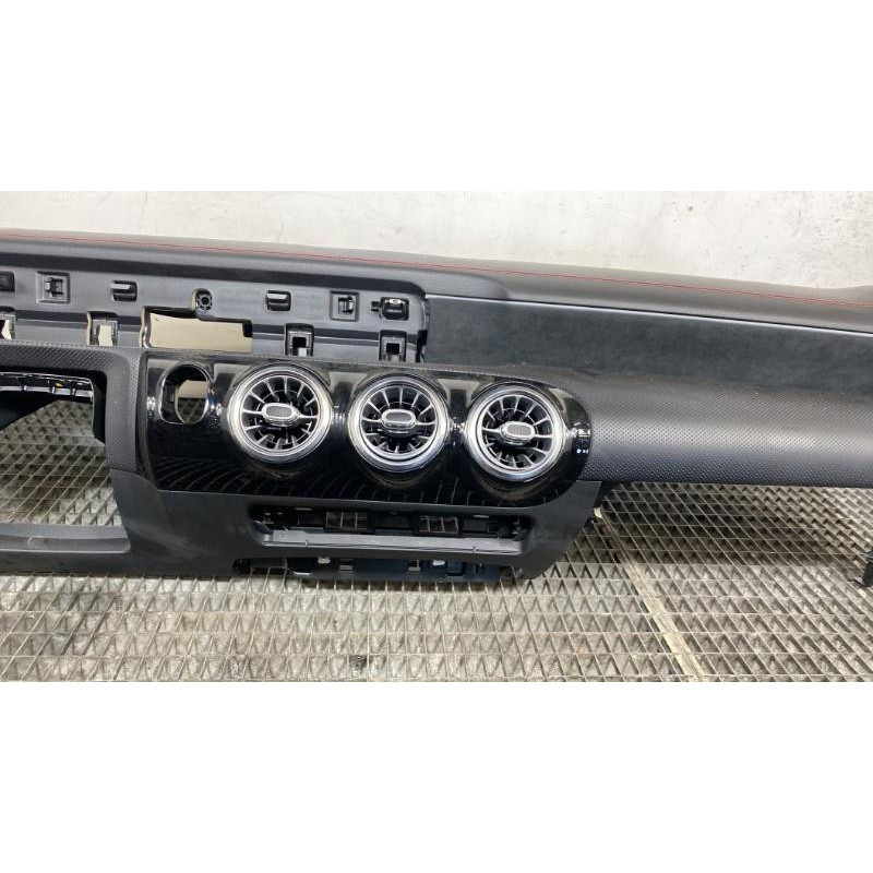Planche de bord complete MERCEDES CLASSE CLA 118 Photo n°6