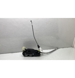 Serrure avant gauche MERCEDES CLASSE CLA 118