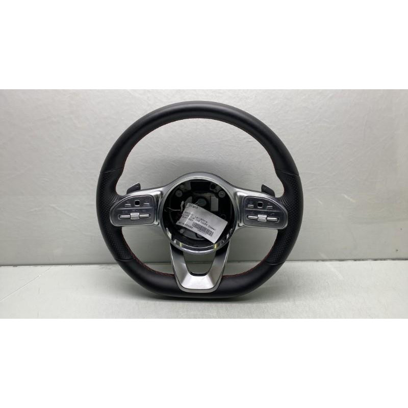 Volant MERCEDES CLASSE CLA 118 Photo n°6