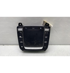 Commande autoradio MERCEDES CLASSE CLA 118 Photo n°1