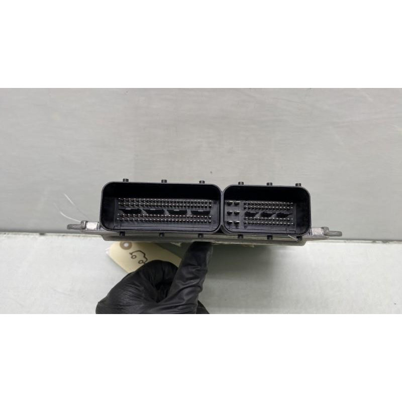 Calculateur moteur MERCEDES CLASSE CLA 118 Photo n°3