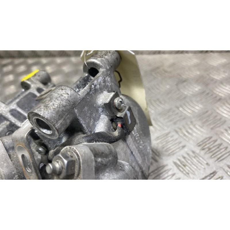 Compresseur clim TOYOTA PROACE 3 CITY Photo n°4