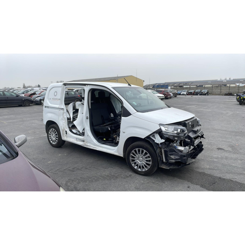 Cremaillere assistee TOYOTA PROACE 3 CITY Photo n°10