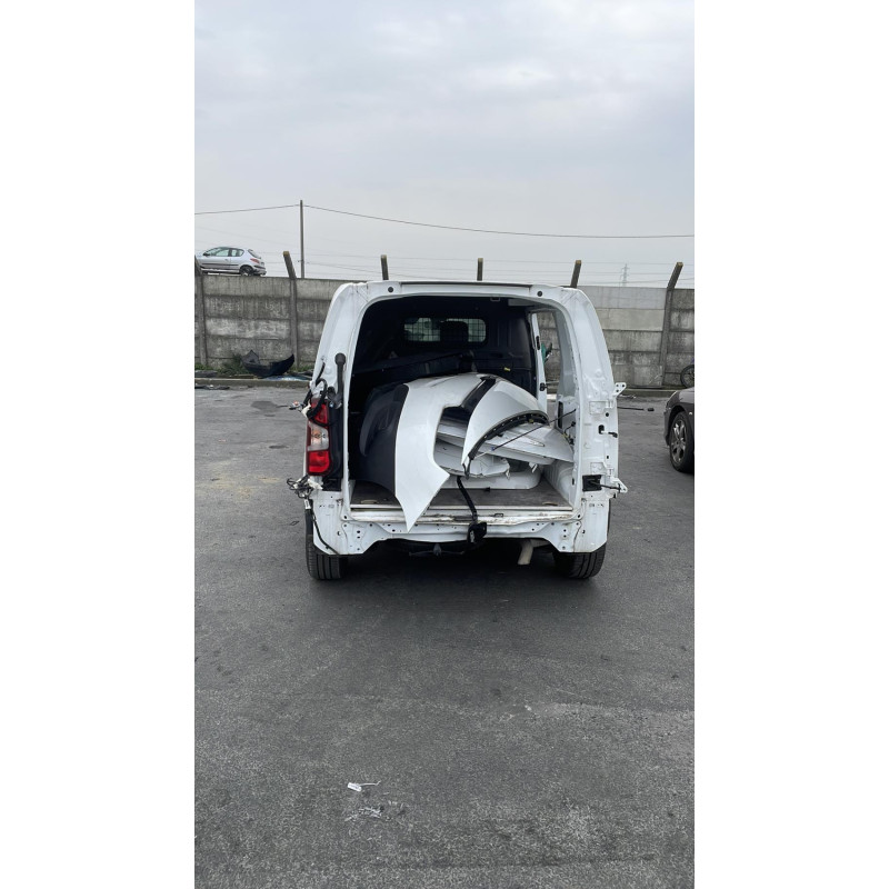 Cremaillere assistee TOYOTA PROACE 3 CITY Photo n°12