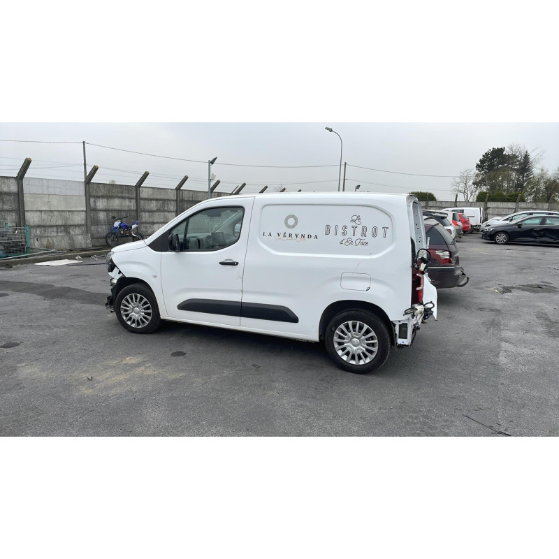 Cremaillere assistee TOYOTA PROACE 3 CITY Photo n°14