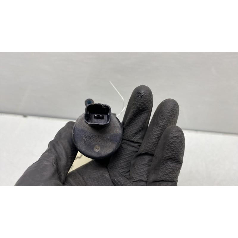 Pompe lave glace avant TOYOTA PROACE 3 CITY Photo n°3