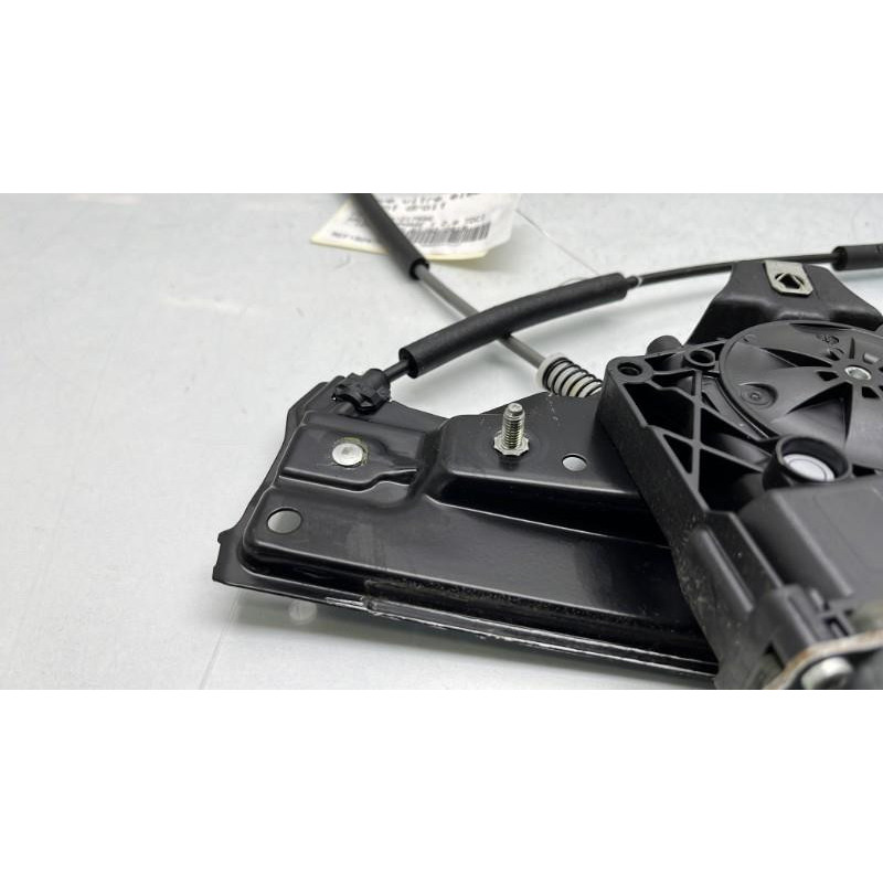 Leve vitre electrique avant droit FORD GALAXY 3 Photo n°4