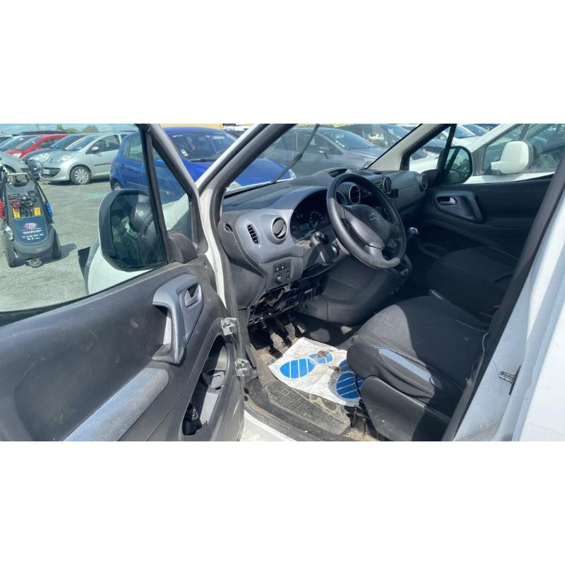 Porte avant droit CITROEN BERLINGO 2 Photo n°12