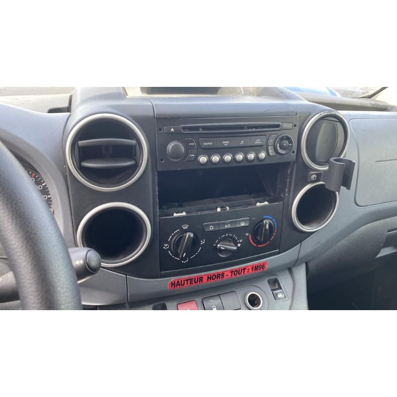 Porte avant droit CITROEN BERLINGO 2 Photo n°19