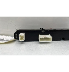 Bouton de warning KIA CEE-D 1