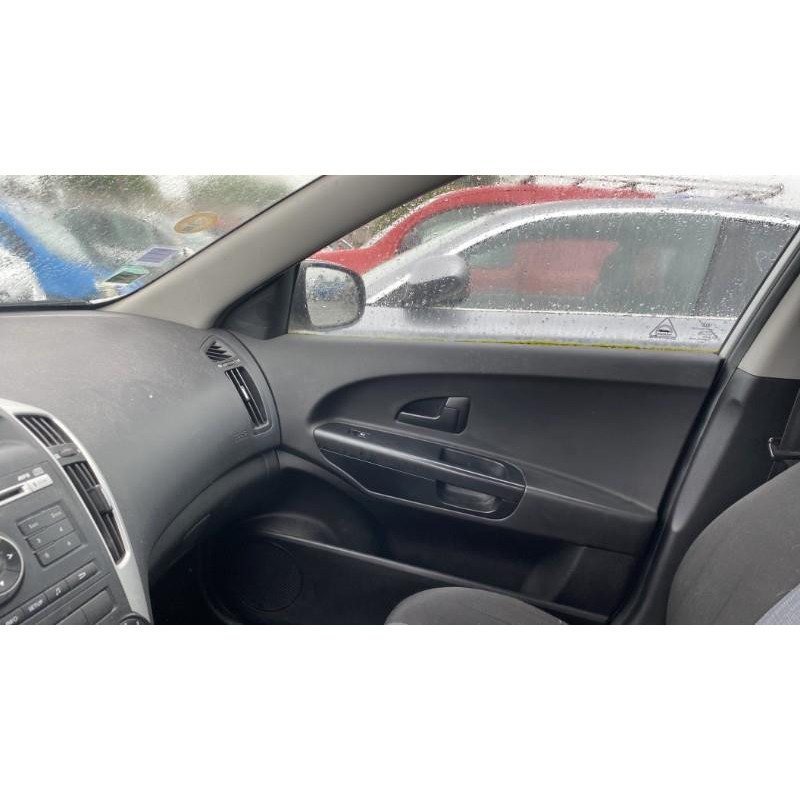 Bouton de warning KIA CEE-D 1 Photo n°8