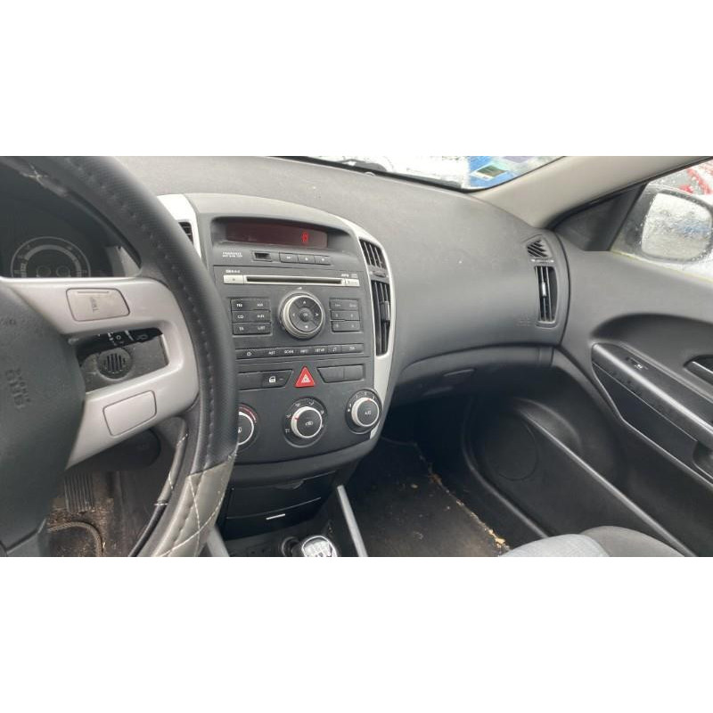 Bouton de warning KIA CEE-D 1 Photo n°15