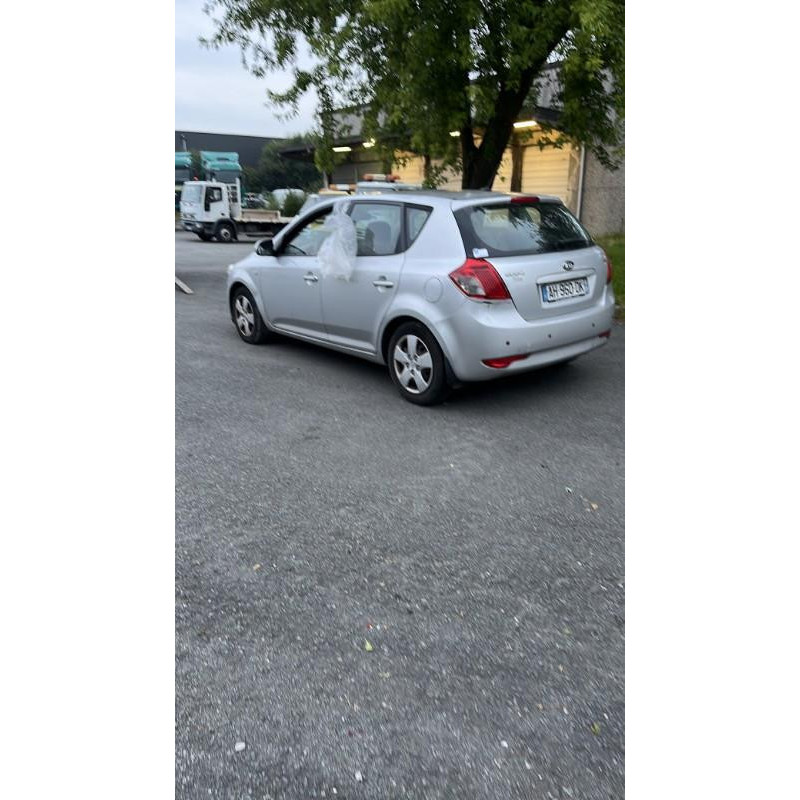 Bouton de warning KIA CEE-D 1 Photo n°19