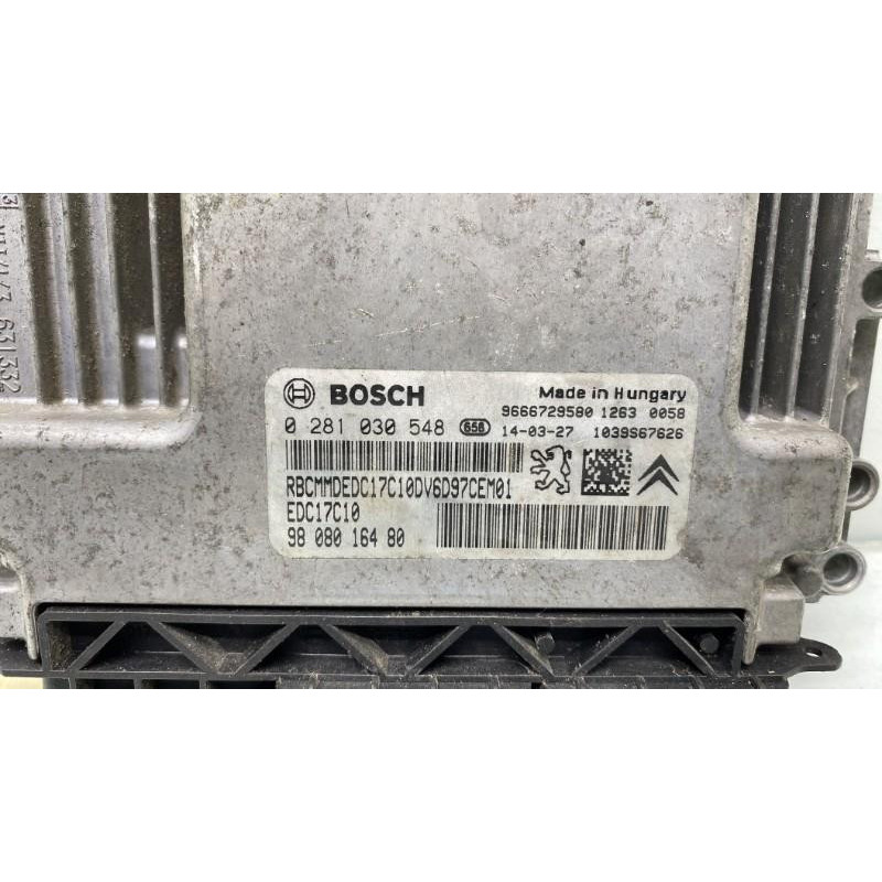 Calculateur moteur PEUGEOT 308 2 Photo n°2