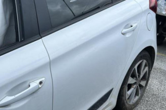 Feu arriere secondaire gauche (feux) HYUNDAI I 20 2