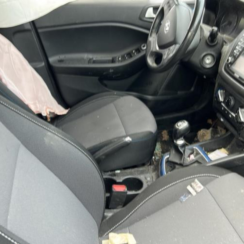 Feu arriere secondaire gauche (feux) HYUNDAI I 20 2 Photo n°15
