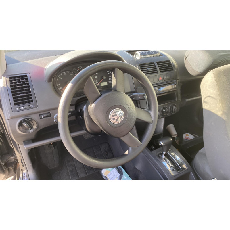 Serrure avant gauche VOLKSWAGEN POLO 4 Photo n°17