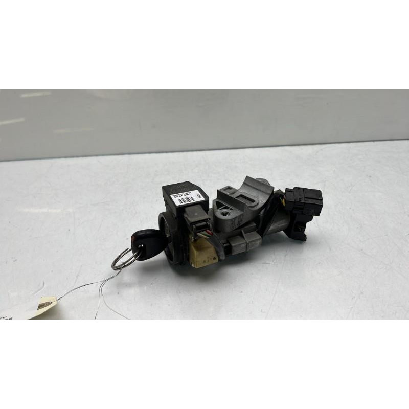Neiman MITSUBISHI COLT 6 Photo n°1