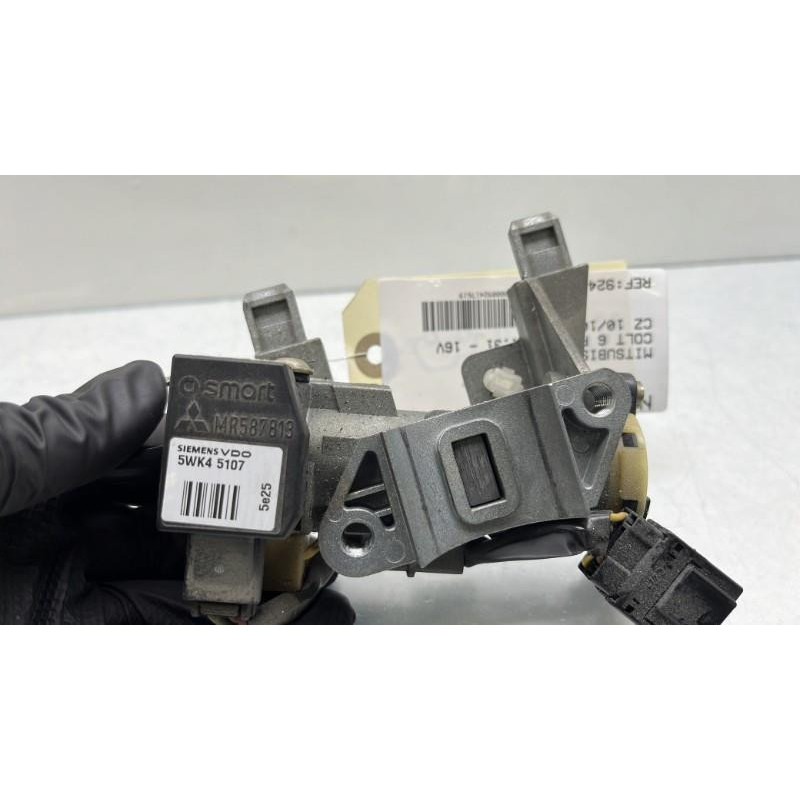 Neiman MITSUBISHI COLT 6 Photo n°4