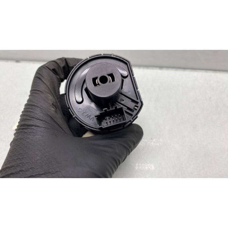 Commande de phare VOLKSWAGEN POLO 5 Photo n°1
