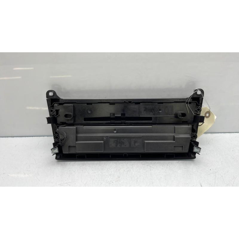 Commande chauffage BMW SERIE 1 F20 Photo n°1