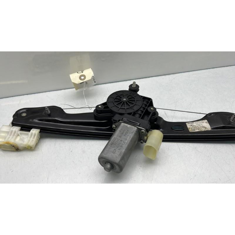 Leve vitre electrique arriere gauche BMW SERIE 1 F20 Photo n°6