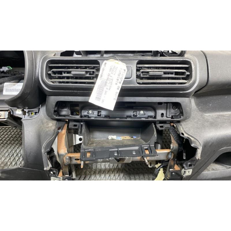 Planche de bord complete TOYOTA PROACE 3 CITY Photo n°7