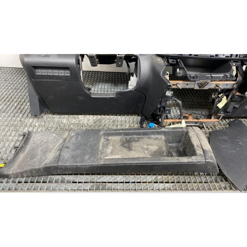 Planche de bord complete TOYOTA PROACE 3 CITY Photo n°12