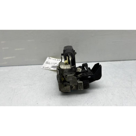 Serrure avant droit DACIA SANDERO 1