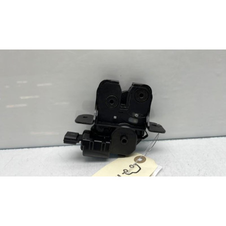 Serrure de coffre RENAULT CLIO 4