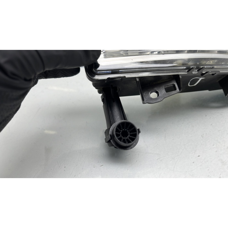 Feu diurne avant droit LAND ROVER RANGE ROVER 5 Photo n°6