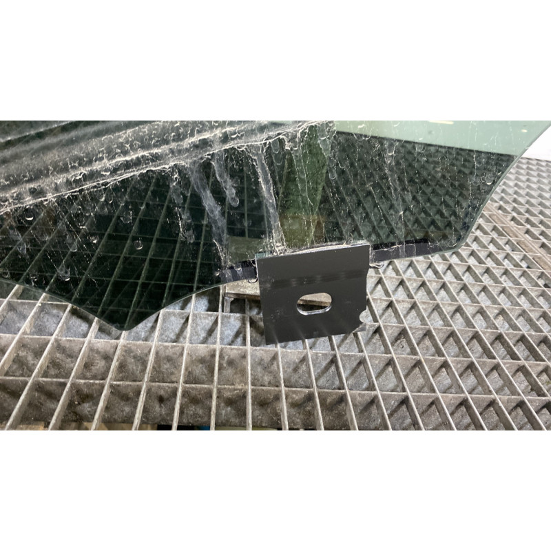 Vitre arriere gauche LAND ROVER RANGE ROVER 5 Photo n°4