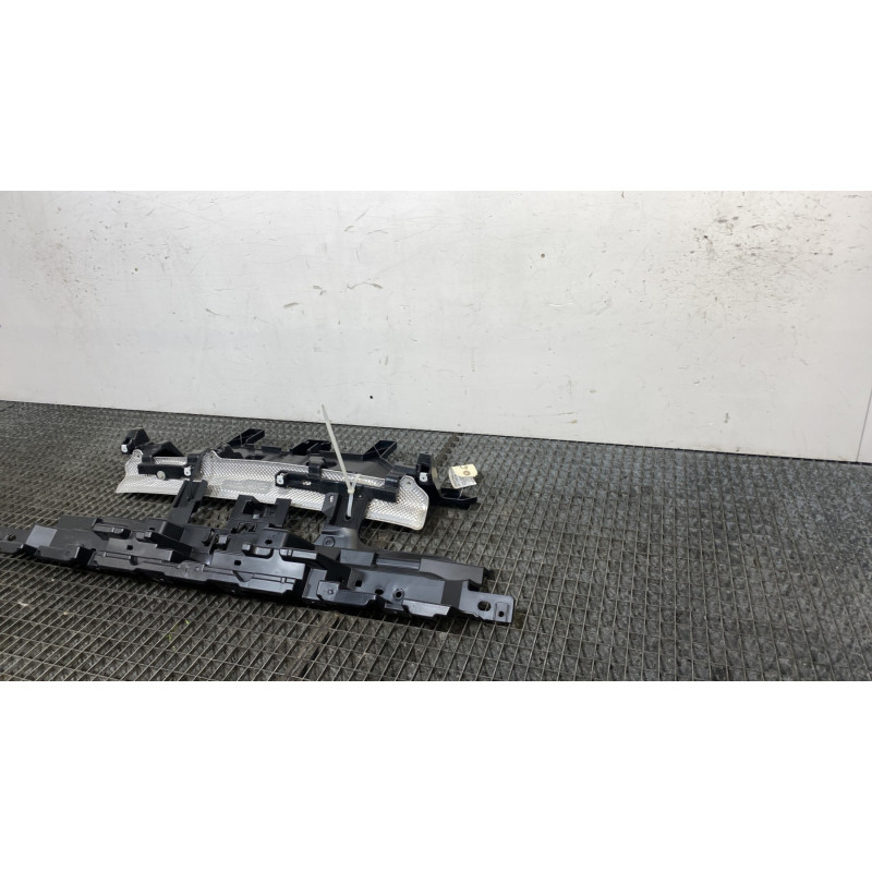 Absorbeur de pare choc arriere LAND ROVER RANGE ROVER 5 Photo n°3