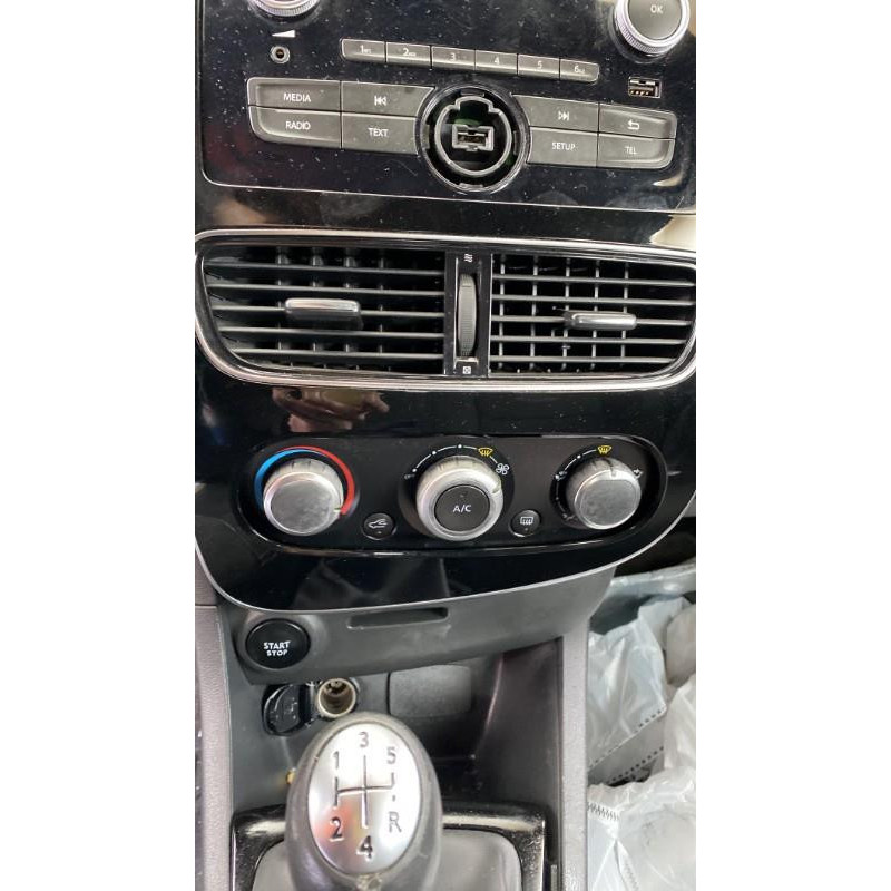 Feu arriere principal droit (feux) RENAULT CLIO 4 Photo n°6