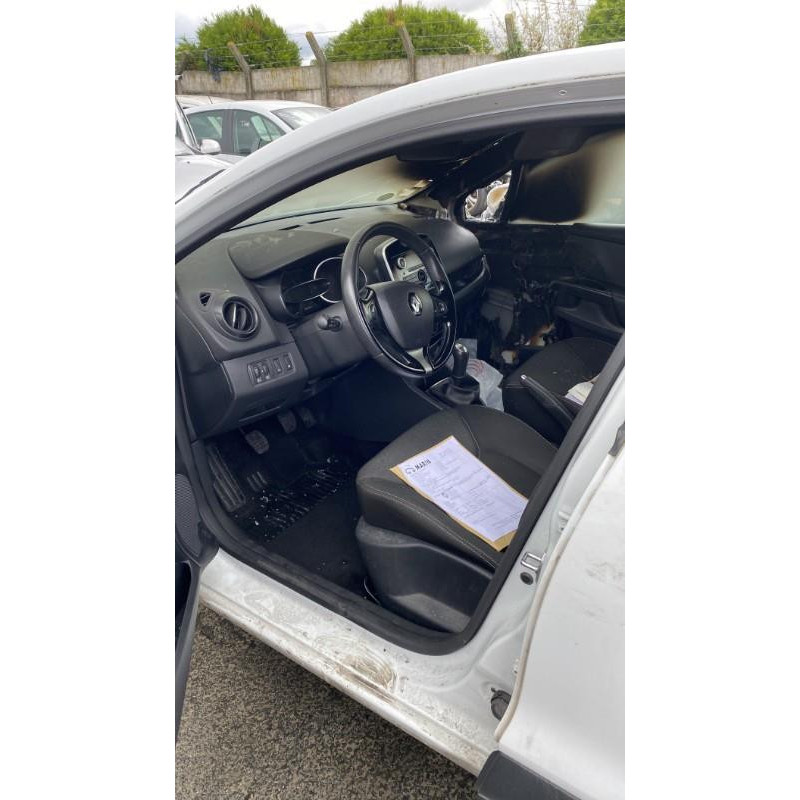 Feu arriere principal droit (feux) RENAULT CLIO 4 Photo n°11
