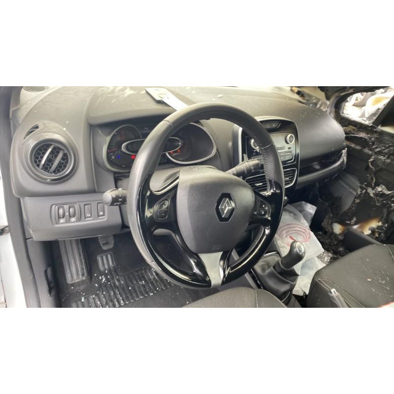 Feu arriere principal droit (feux) RENAULT CLIO 4 Photo n°14