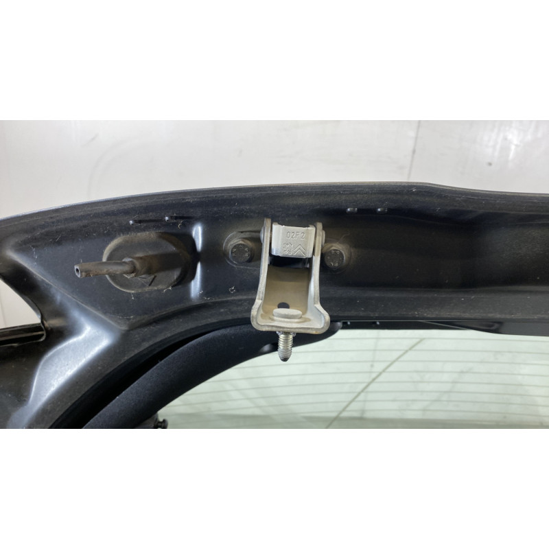 Malle/Hayon arriere PEUGEOT 208 1 Photo n°8
