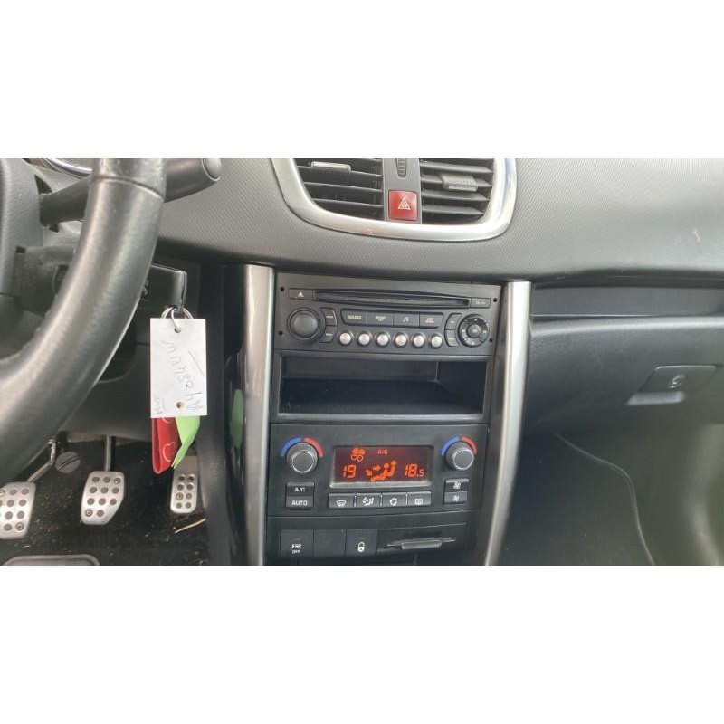 Custode avant droit (porte) PEUGEOT 207 Photo n°9