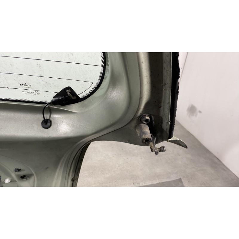 Malle/Hayon arriere TOYOTA YARIS 1 Photo n°10