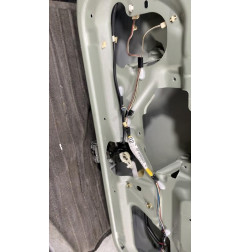 Malle/Hayon arriere TOYOTA YARIS 1