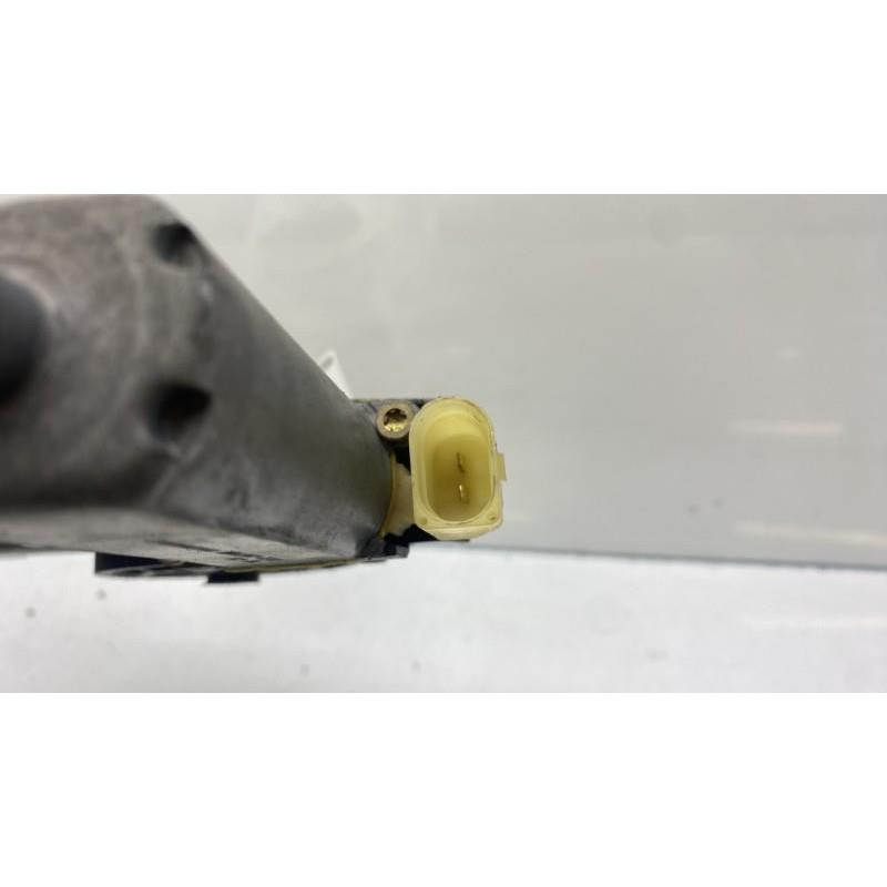 Leve vitre electrique avant droit TOYOTA YARIS 1 Photo n°3