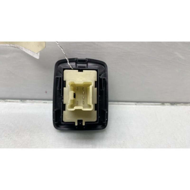 Interrupteur de leve vitre avant droit DACIA LODGY Photo n°1