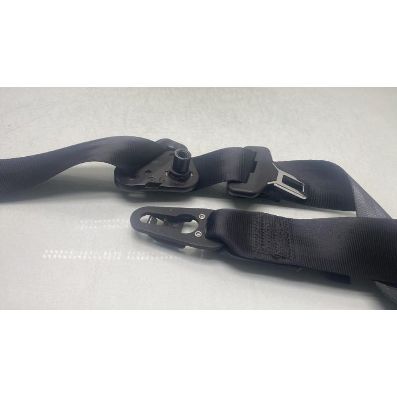 Pretensionneur de ceinture avant droit RENAULT CLIO 4 Photo n°2