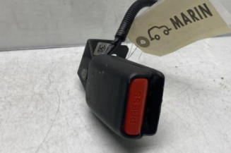Attache ceinture arriere gauche HYUNDAI I 20 2 Photo n°1
