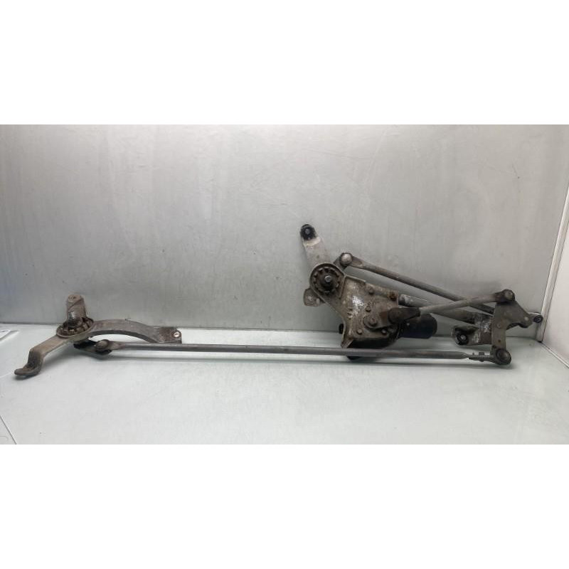 Moteur essuie glace avant MITSUBISHI GRANDIS Photo n°3
