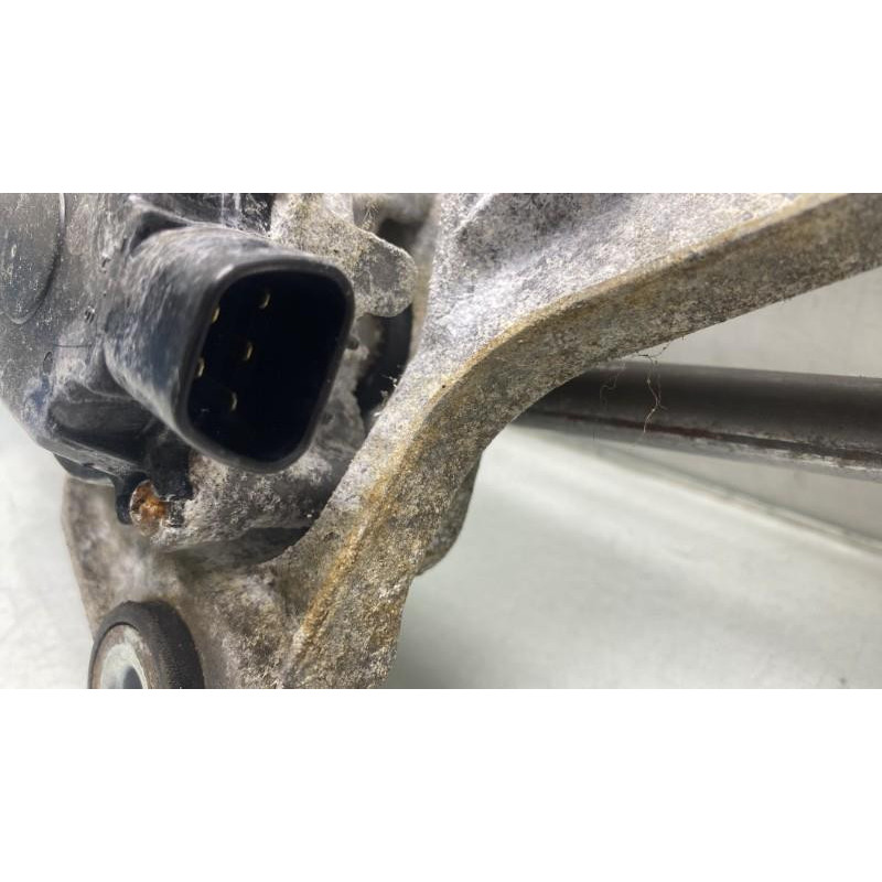 Moteur essuie glace avant MITSUBISHI GRANDIS Photo n°6