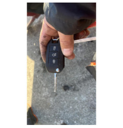 Cremaillere assistee PEUGEOT 208 1