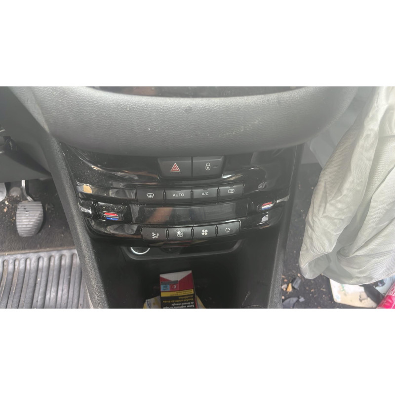 Boitier BSI PEUGEOT 208 1 Photo n°11