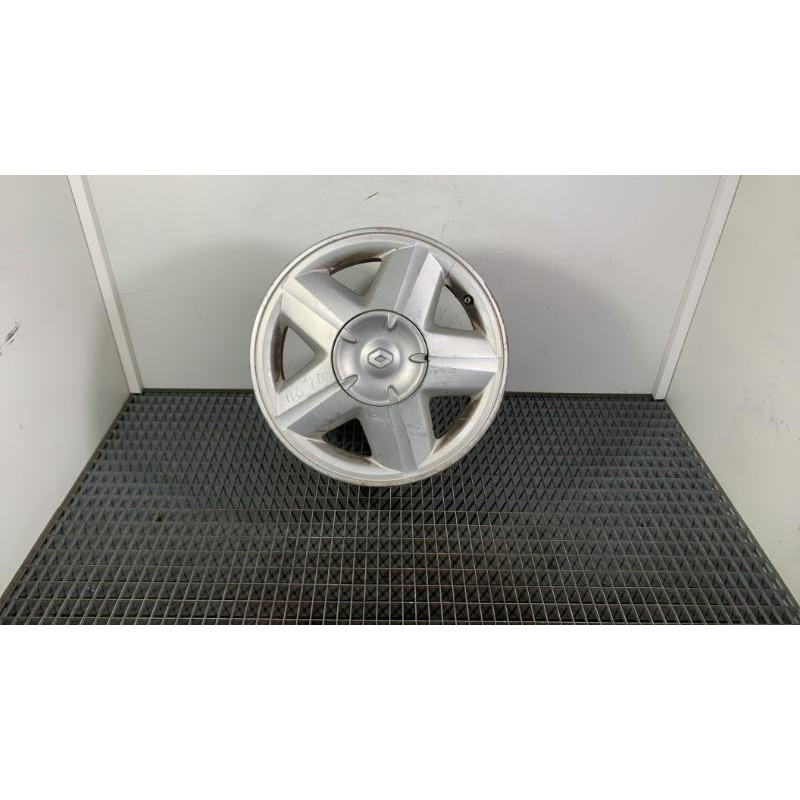Jante RENAULT MEGANE 1 Photo n°3