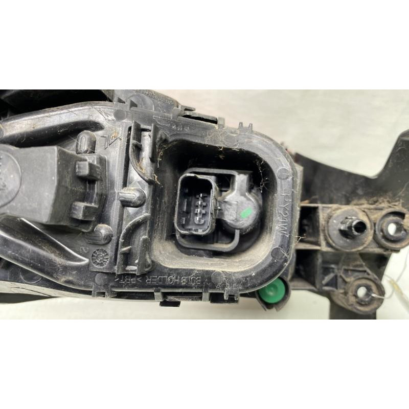 Feu arriere principal droit (feux) RENAULT CLIO 4 Photo n°1